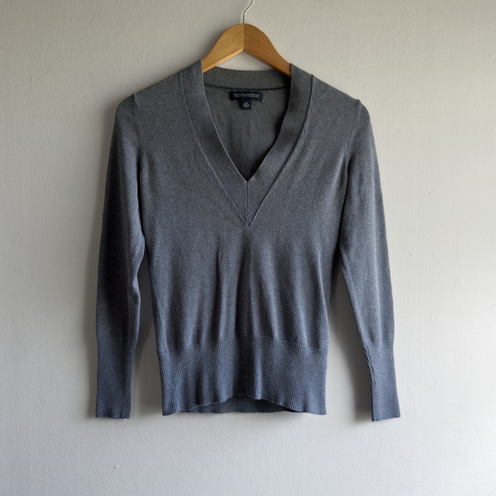 Banana Republic Silk Cotton Cashmere V-Neck Sweater Womens XS Gray Minimalist